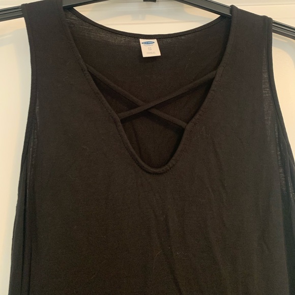 Black tank top with cross front detail - Picture 2 of 5